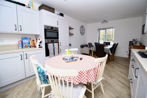 Kitchen/Diner- click for photo gallery